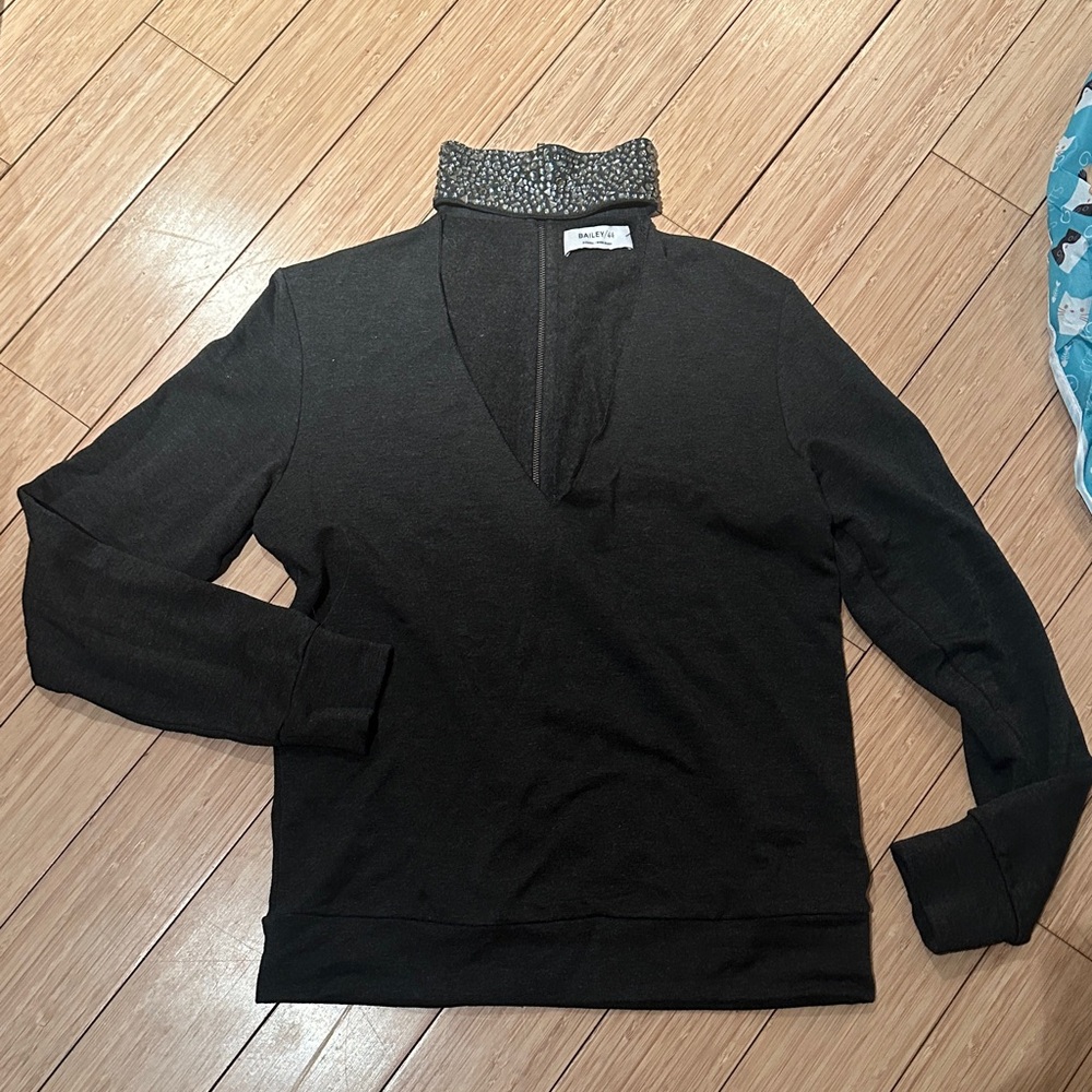Bailey 44 V-Neck charcoal Sweater in fleece